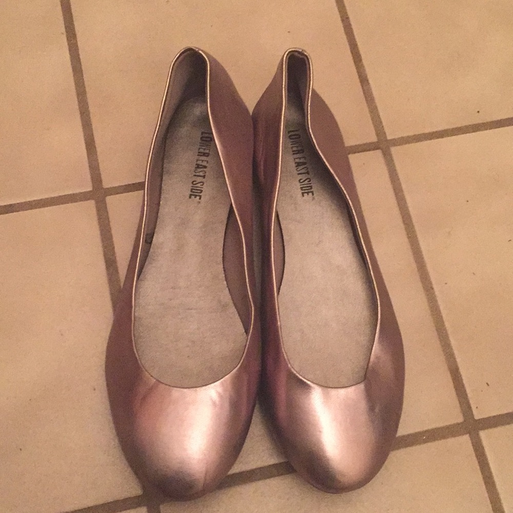 Gray/silver flats